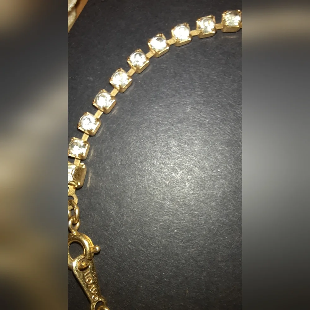 Avon tennis bracelet goldtone rhinestones